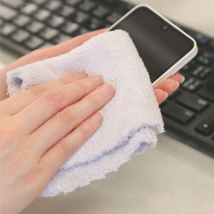 画像2: マイクロファイバータオル ガジェット拭き スマートフォンクリーナー （OPP袋入） (2)